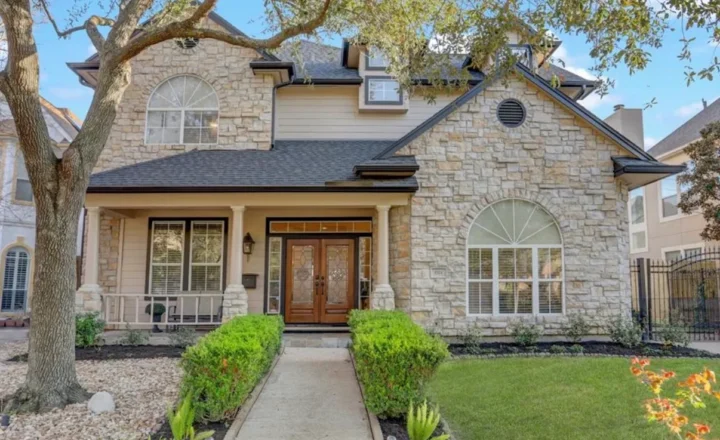 October Yard of the Month